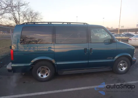 2001 Chevrolet Astro Ls z USA, uszkodzony, nr VIN 1GNDM19W41B118780